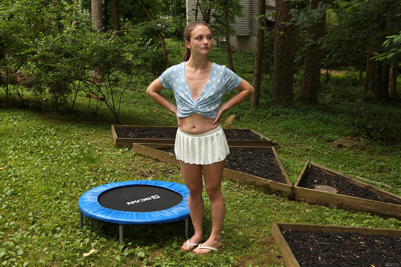 Вика, 27 лет, 0 размер груди